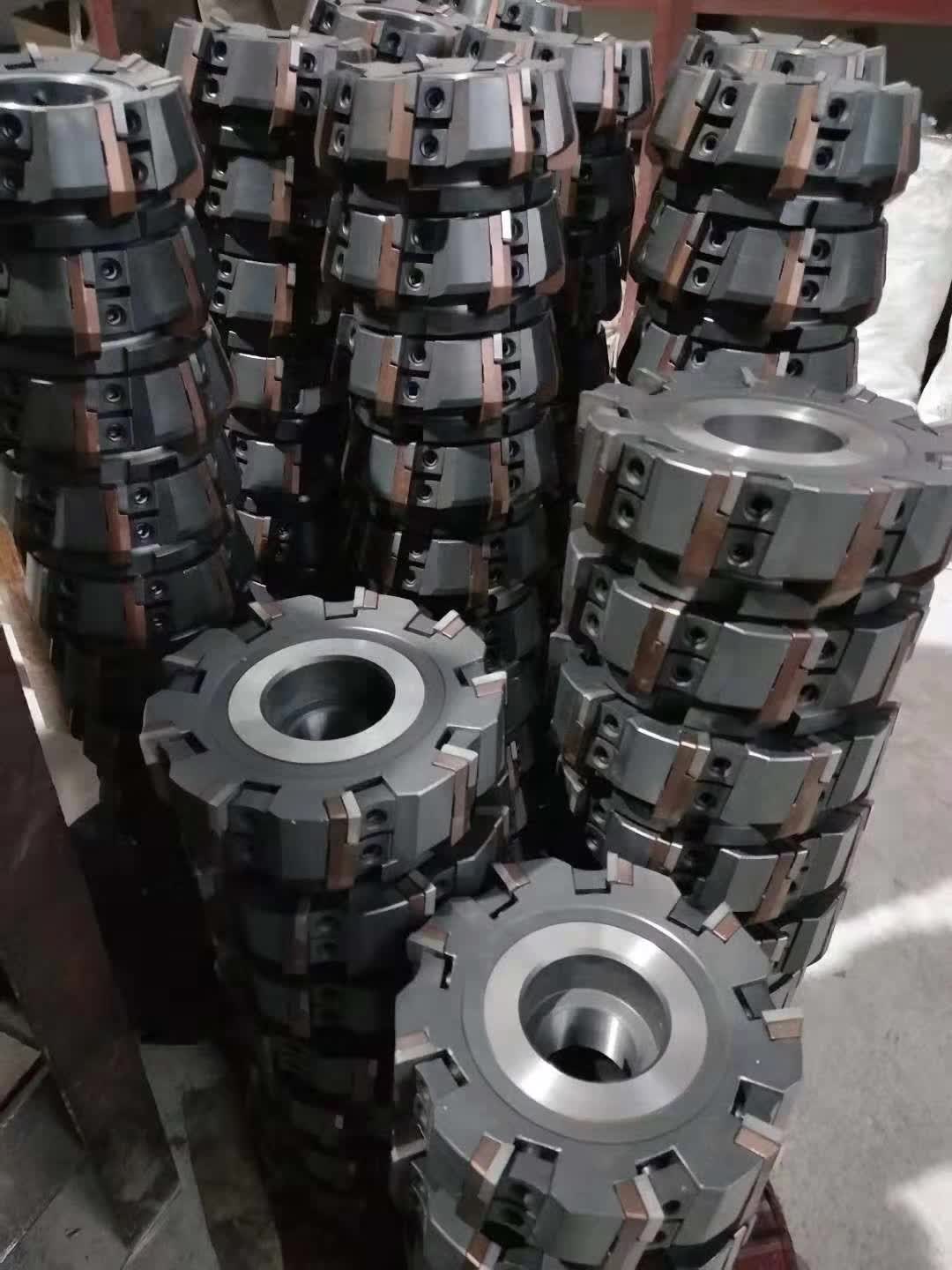 可轉(zhuǎn)位刀墊式面銑刀